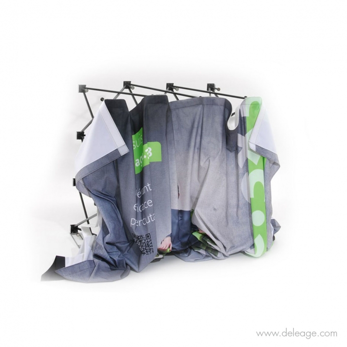 stand-parapluie-tissu-courbe-deplié-moitié Stand parapluie tissu courbe deplié moitié