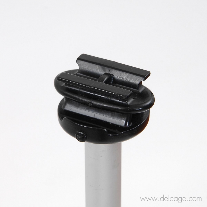 DSC_6633 Totem autoporte tripod attache 3
