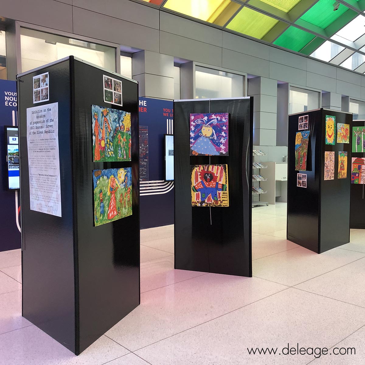 exposition-tour-tableaux-cimaises-rails Exposition tour tableaux cimaises rails