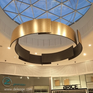 T3 enseigne suspendue centre commercial (vue 2)
