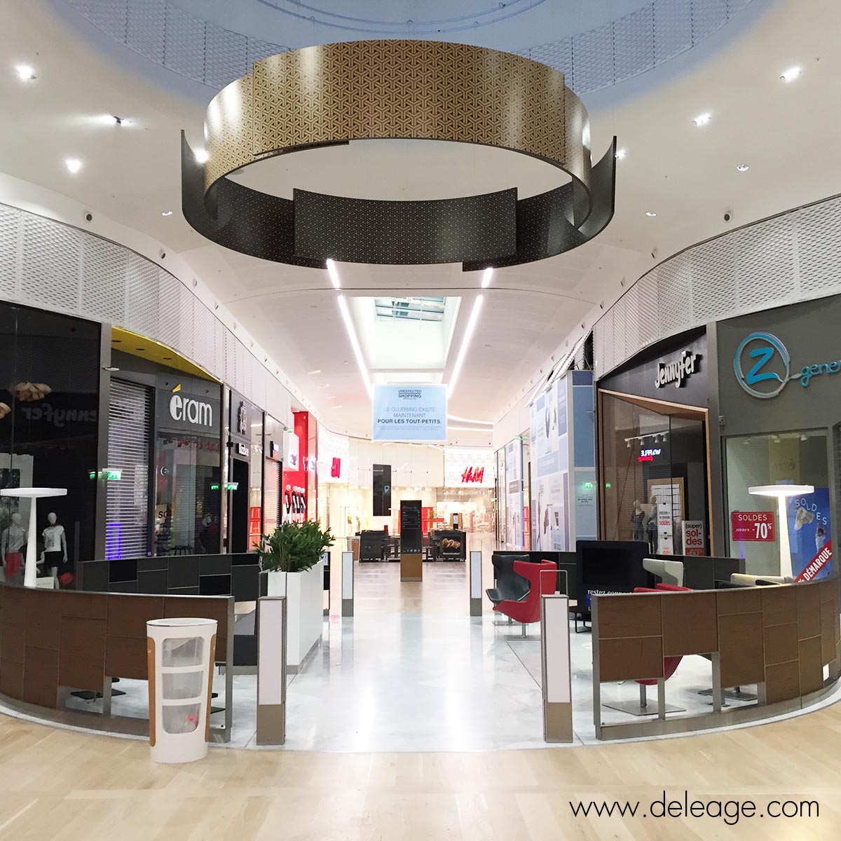T3-enseigne-suspendue-centre-commercial T3 enseigne suspendue centre commercial