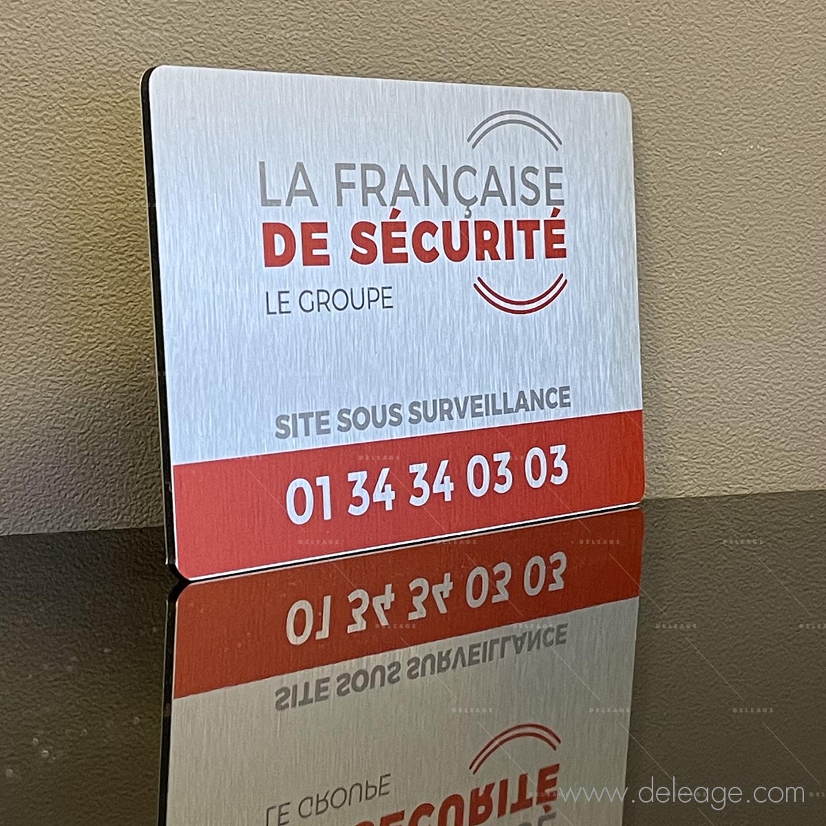 panneau-dibond-alu-brosse-1 Panneau Dibond alu brosse — Plaque enseigne ALU/DIBOND