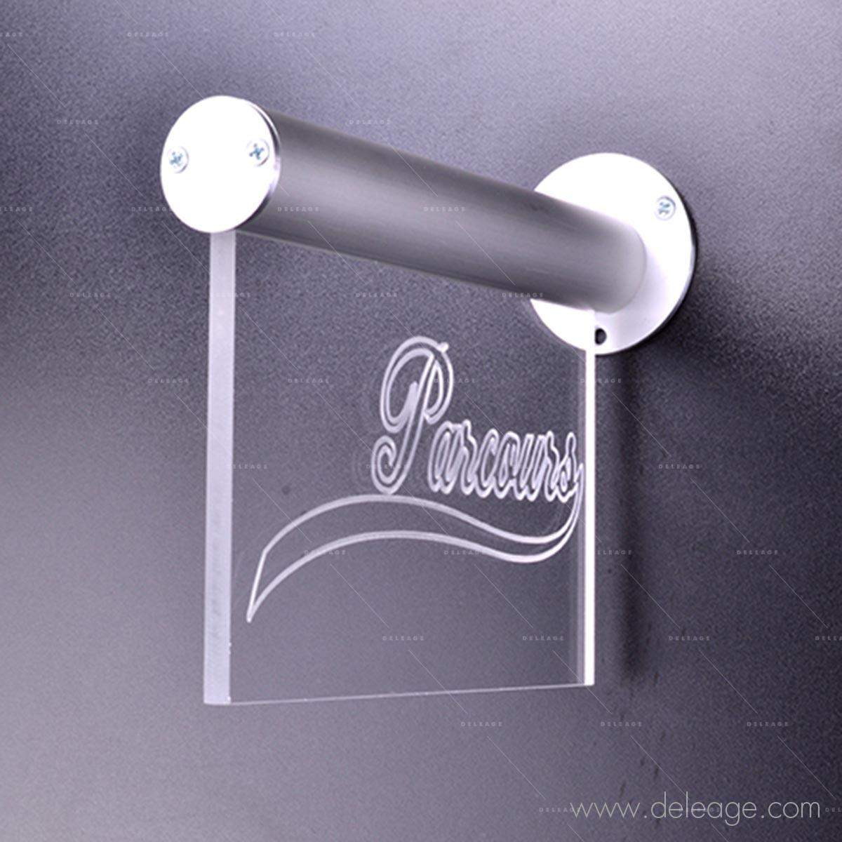 plaque-plexi-tangentiel-1-1.jpg Plaque plexi tangentiel — Eclairage tangentiel PLAQUE PLEXI LUMINEUSE fixation drapeau