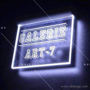 Plaque plexi tangentiel — Eclairage tangentiel PLAQUE PLEXI LUMINEUSE fixation murale