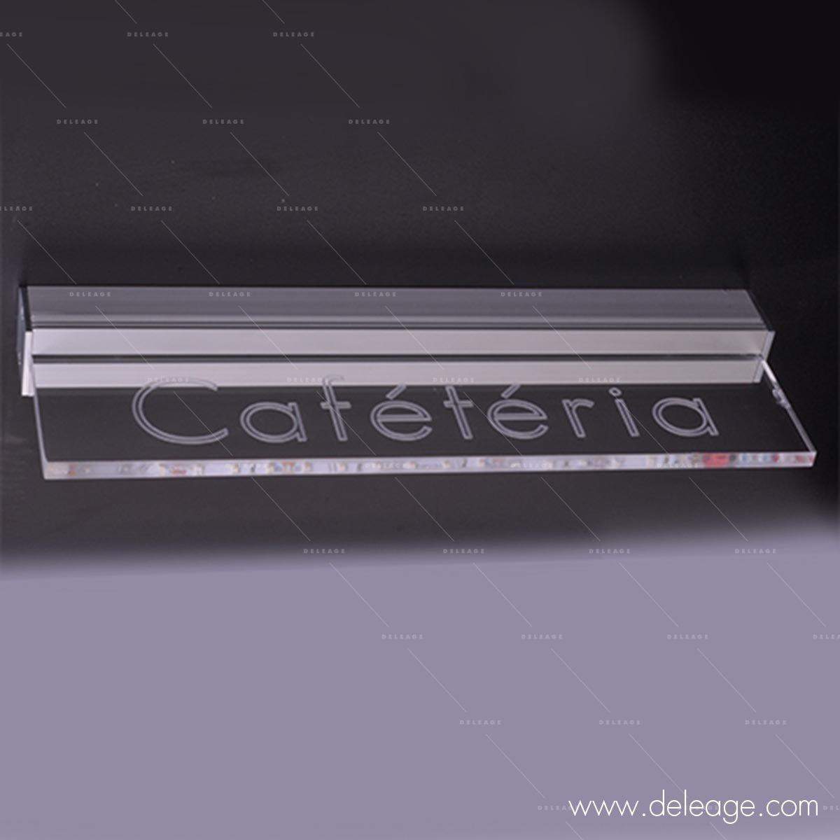 plaque-plexi-tangentiel-20 Plaque plexi tangentiel — Eclairage plexiglass LED PLAQUE PLEXI LUMINEUSE fixation murale/suspendue (vue 20)