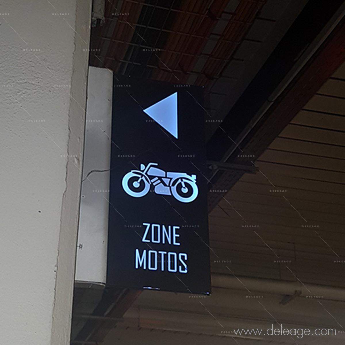 plaque-plexi-tangentiel-24 Plaque plexi tangentiel — Eclairage plexiglass LED PLAQUE PLEXI LUMINEUSE fixation murale/suspendue (vue 24)