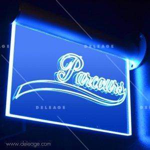 Plaque plexi tangentiel — Eclairage tangentiel PLAQUE PLEXI LUMINEUSE fixation drapeau