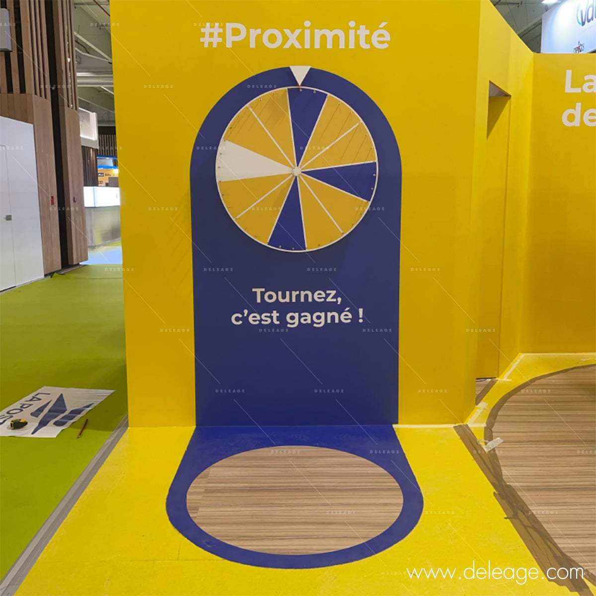 roue-de-loterie-murale-sur-stand Roue de loterie murale sur stand — Roue de loterie WHEEL KIT sur-mesure