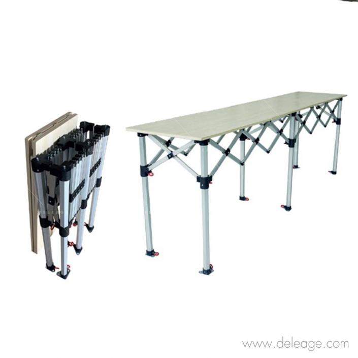 table-pliante-tente-alu-40-4637-4.jpg Table pliante tente alu (vue 4)