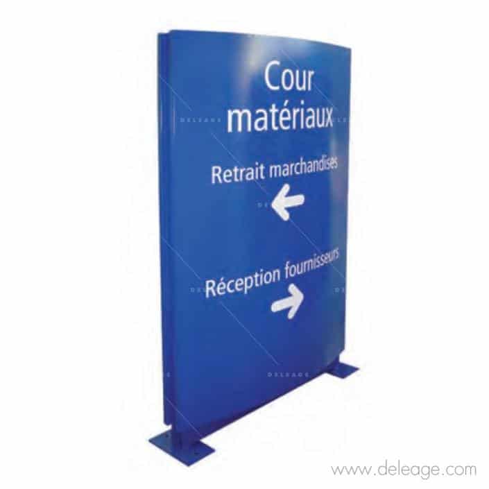 totem-galbé-signalétique-extérieur Totem galbé signalétique extérieur