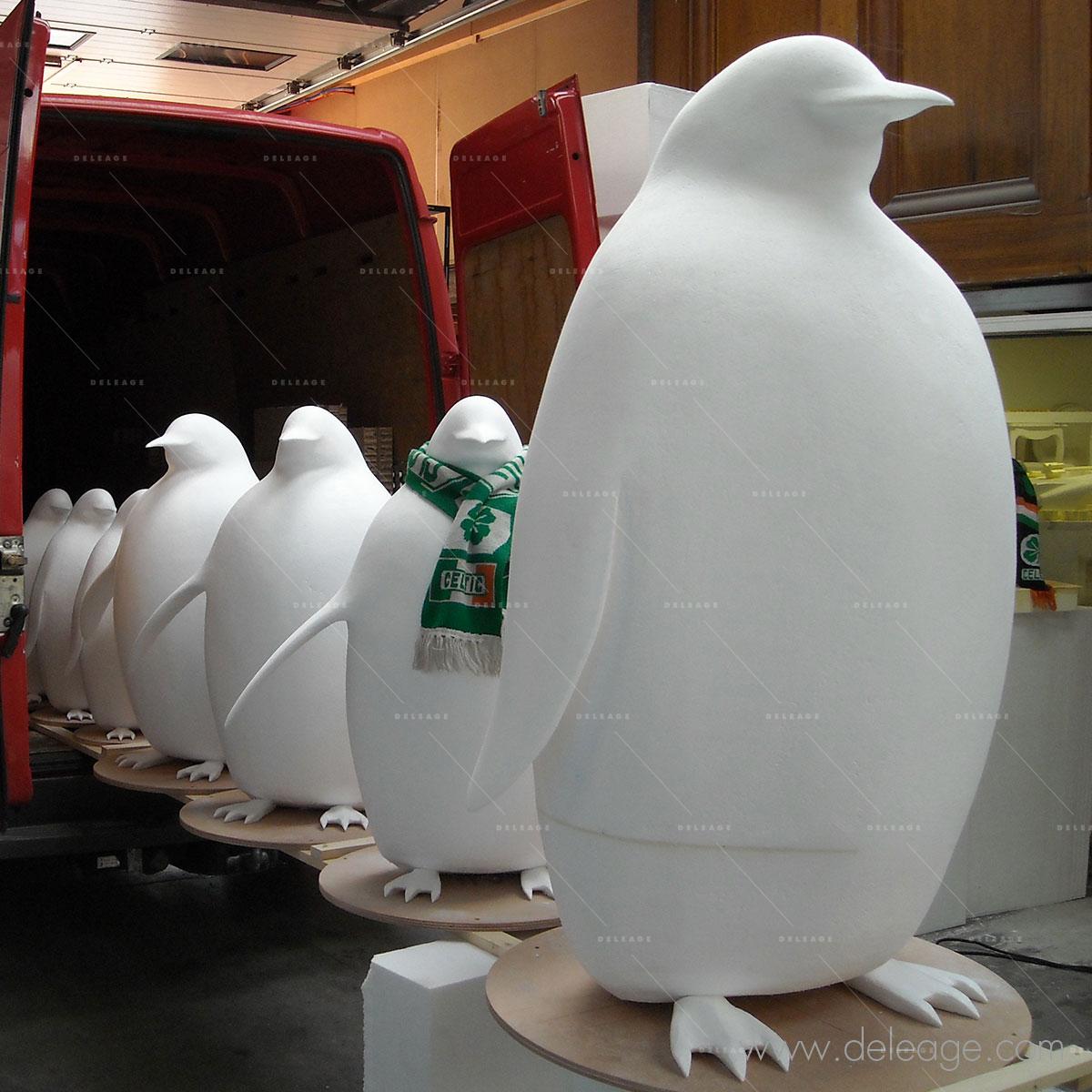 pingouin-polystyrene Pingouin polystyrène — DÉCOUPE POLYSTYRÈNE découpe personnalisée