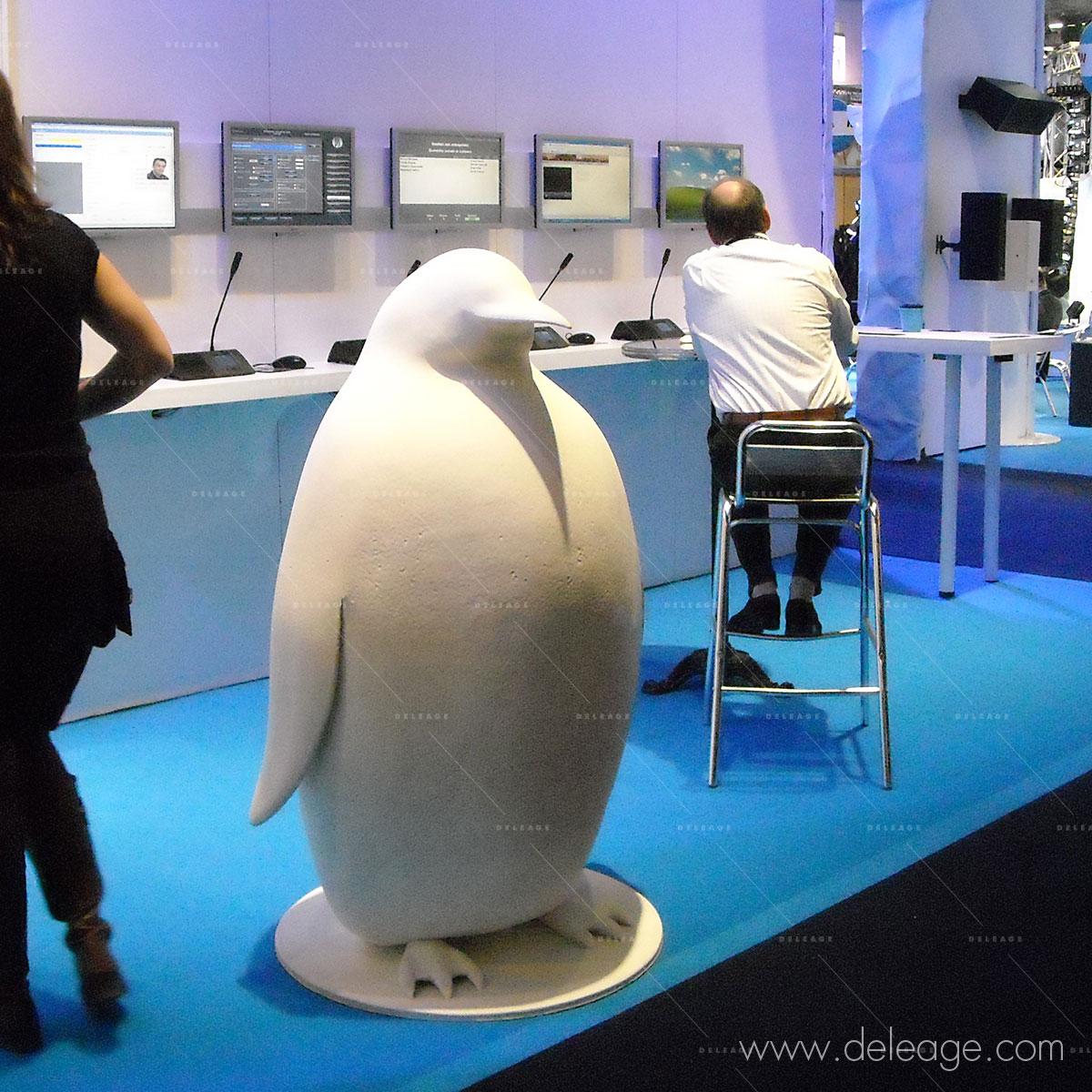 pingouin-volume-polystyrene Pingouin volume polystyrène — DÉCOUPE POLYSTYRÈNE découpe personnalisée