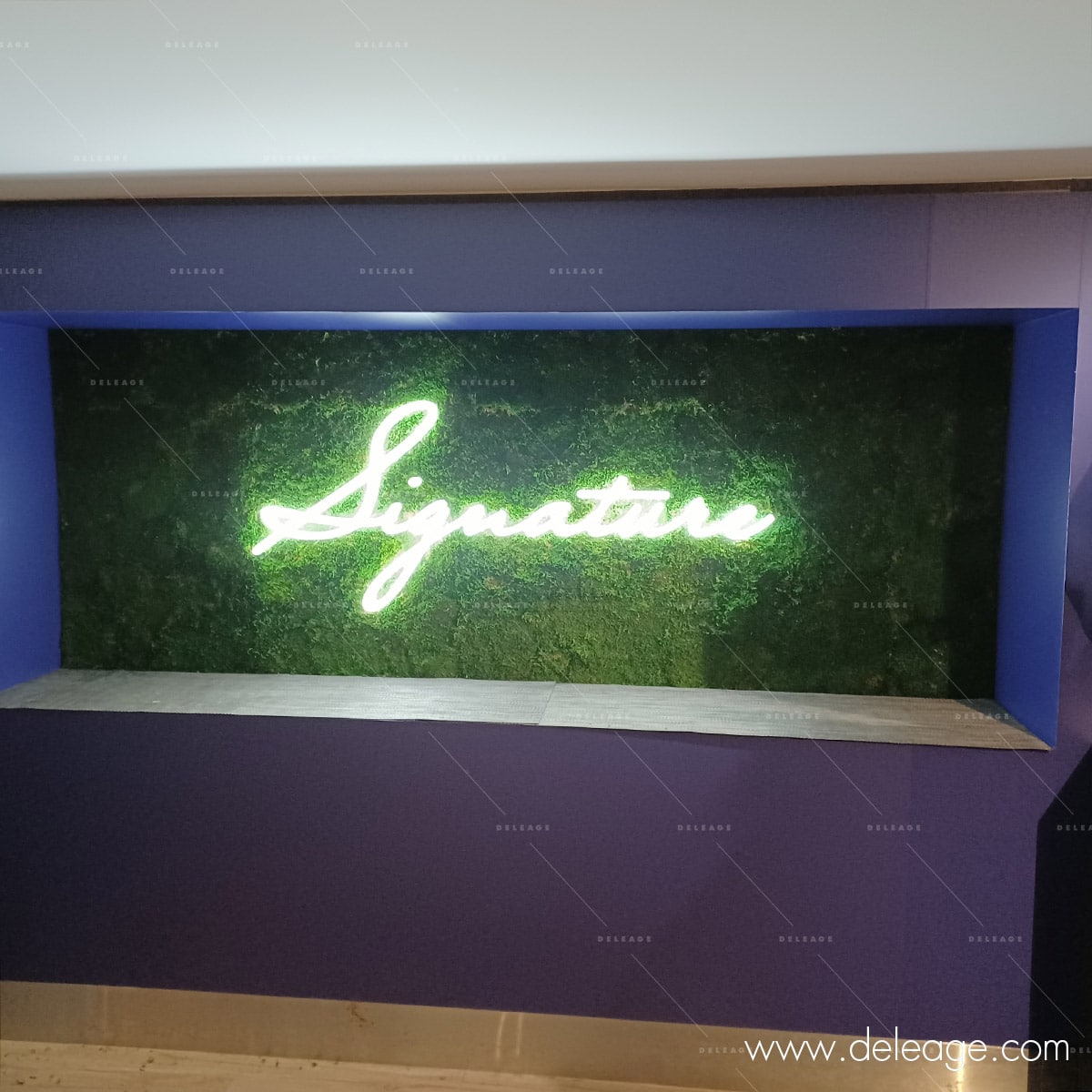logo-lumineux-végétal Logo lumineux végétal — Décoration naturelle PANNEAU VÉGÉTAL personnalisable