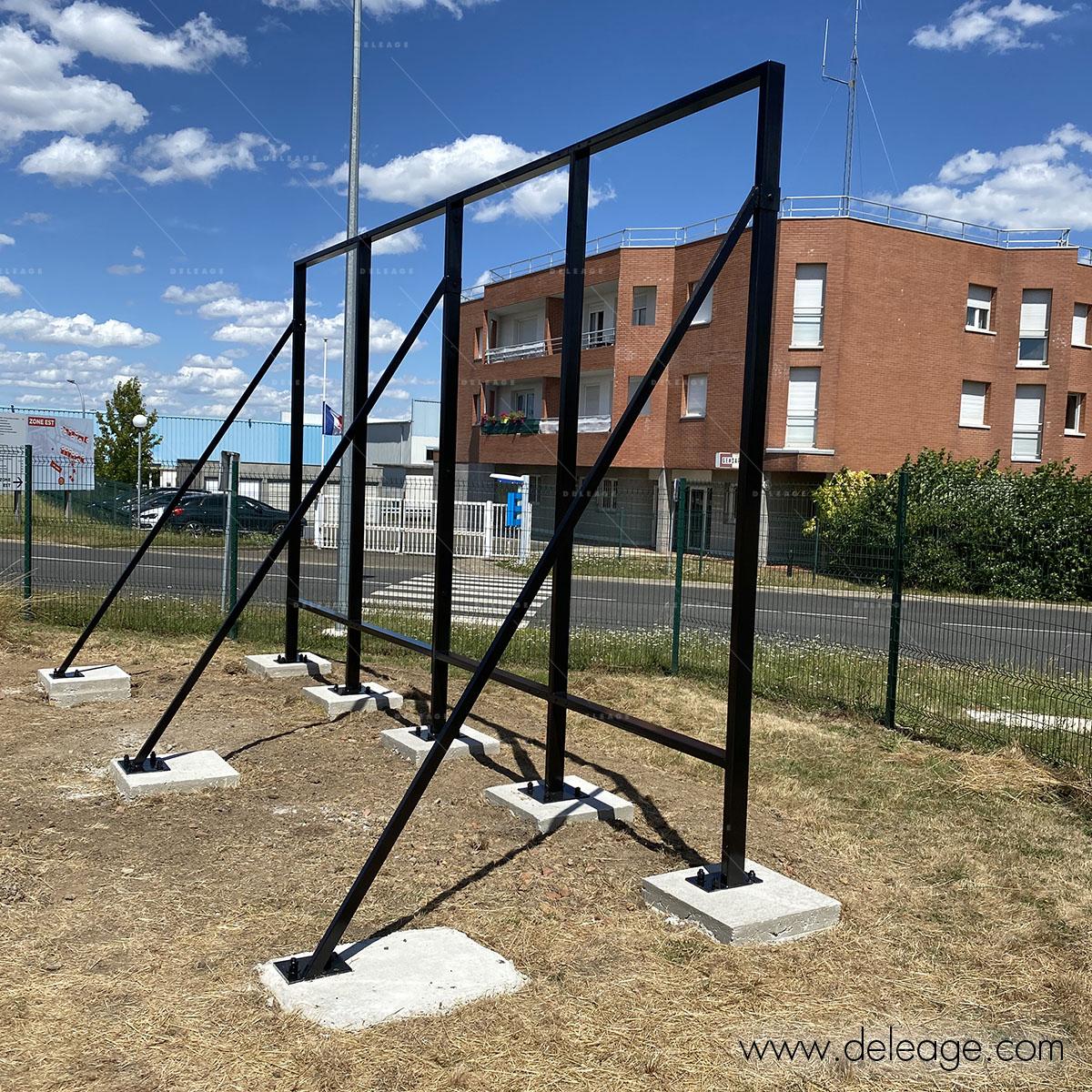 panneau-publicitaire-structure-avec-scellement-beton Panneau publicitaire structure avec scellement beton — Panneau signalétique extérieure