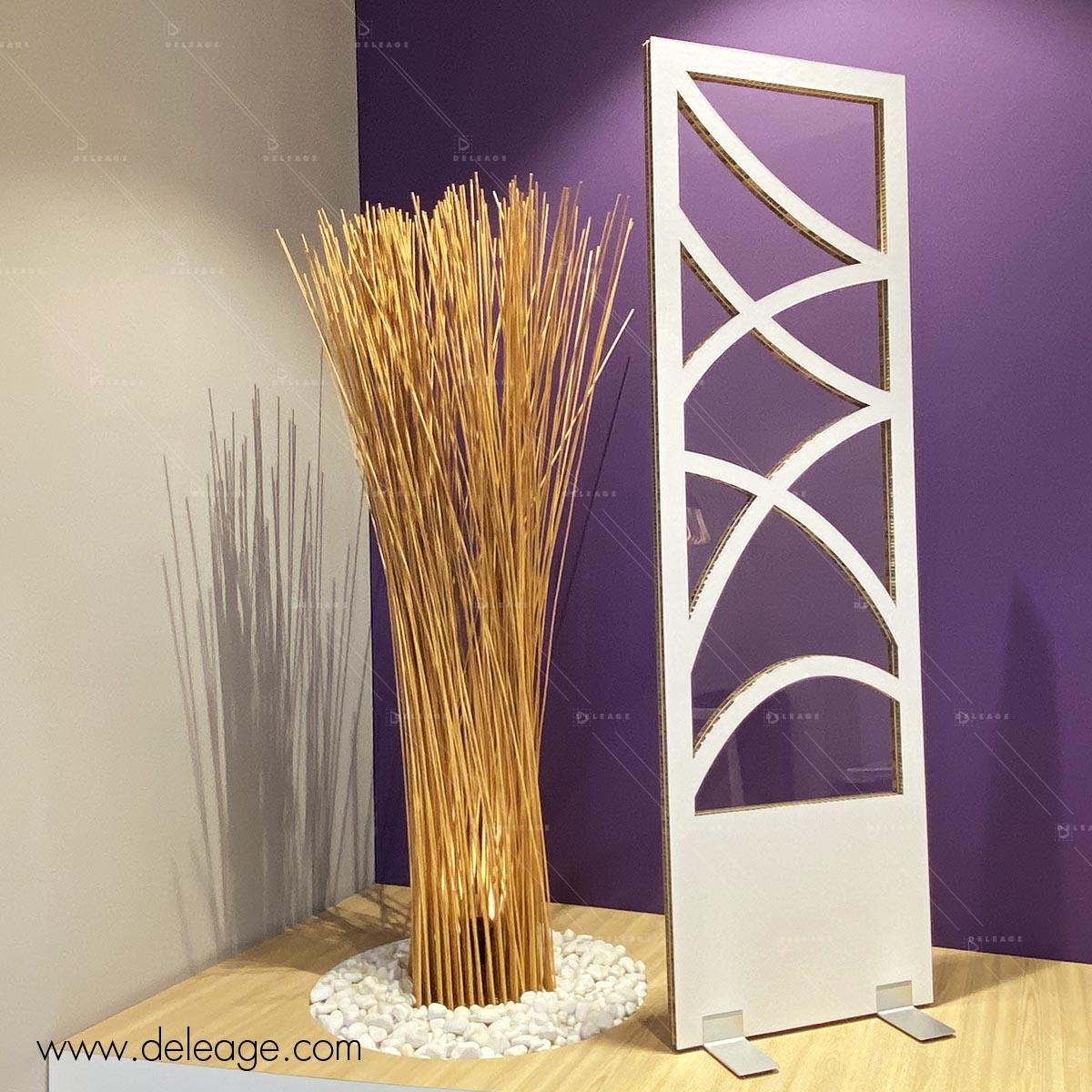 totem-carton-deco-transparent-pieds-aluminium-2 Mobilier en carton CLOISON SÉPARATRICE Claustra