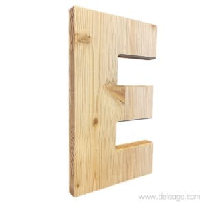 Lettres meleze 20mm chanfrein détourée