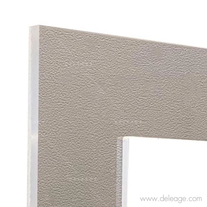plexi-10mm-d Plexi 10mm d — Lettre et logo PLEXIGLAS