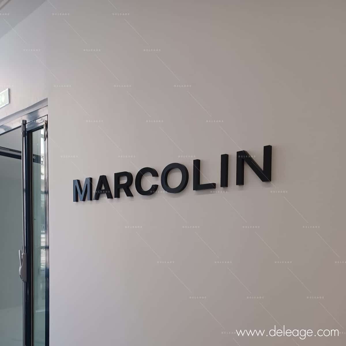 logo-plexi-mural-en-relief Logo plexi mural EN relief — Lettre et logo PLEXIGLAS