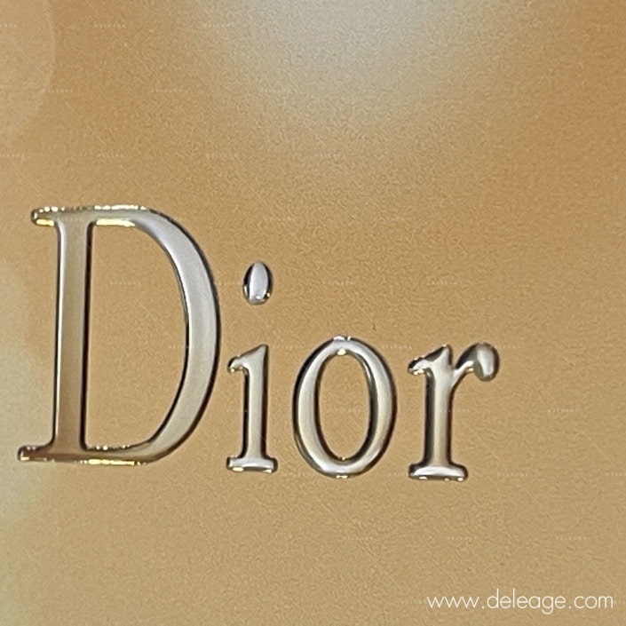 impression-avec-dorure-en-relief-et-vernis-selectif (4) Impression avec dorure en relief et vernis selectif