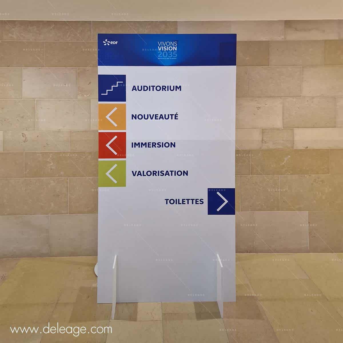 Panneau-imprime-double-equerres Panneau imprimé double equerres — Affichage publicitaire TOTEM RIGIDE M Panneau sur pieds