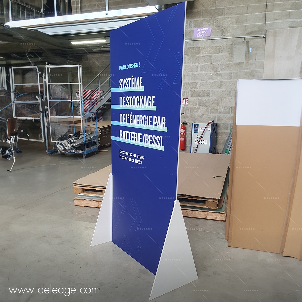 totem-publicitaire-economique Totem publicitaire economique — Affichage publicitaire TOTEM RIGIDE M Panneau sur pieds