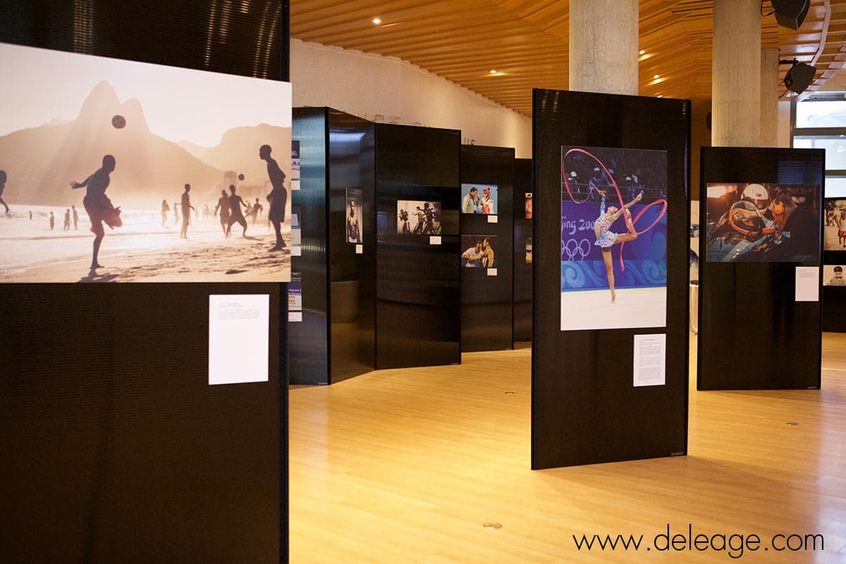 expo-photo-complete-dans-un-gymnase (1) Expo photo complete dans un gymnase — Comment organiser une exposition photo ?