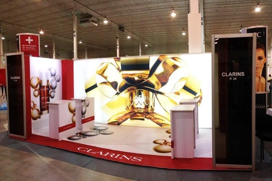 stand-modulaire-plexi Stand modulaire plexi — Quel est le rôle du standiste ?