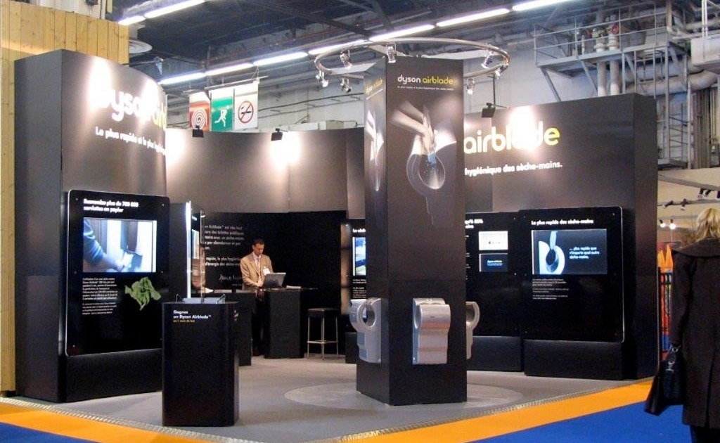 stand-modulaire-tissu Stand modulaire tissu — Quel est le rôle du standiste ?