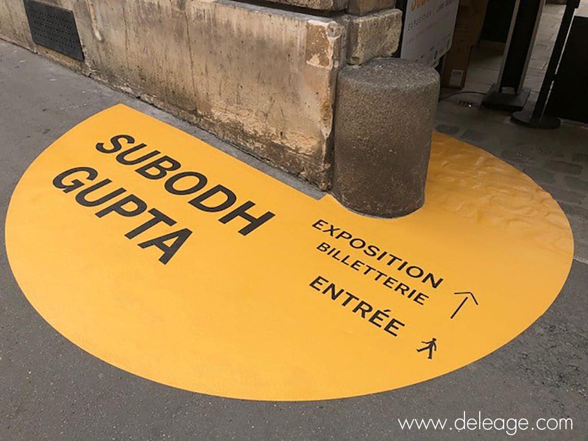 vinyl-impression-pave-rue Vinyl impression pave rue — Comment exposer à l’extérieur ?