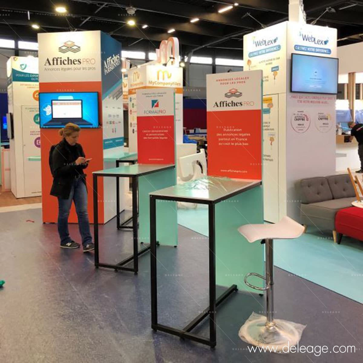 console-de-stand-T3 Console de stand T3 — MAGNIFIQUE agencement d’un STAND de 70 m² pour 4 exposants