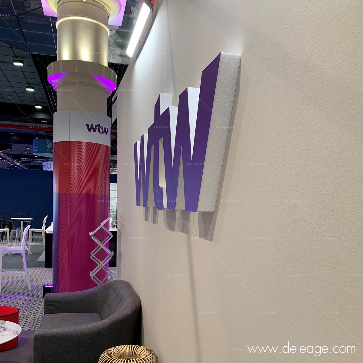 logo-en-volume-sur-cloison-de-stand Logo EN volume sur cloison de stand — SECRETS D'EXPERT : les ASTUCES pour créer un beau stand MINI BUDGET