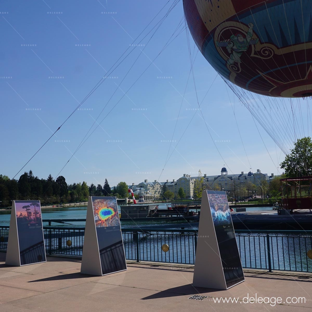 exposition-pyramide-en-métal-disneyland-paris-5 Exposition pyramide EN métal disneyland paris (vue 5)