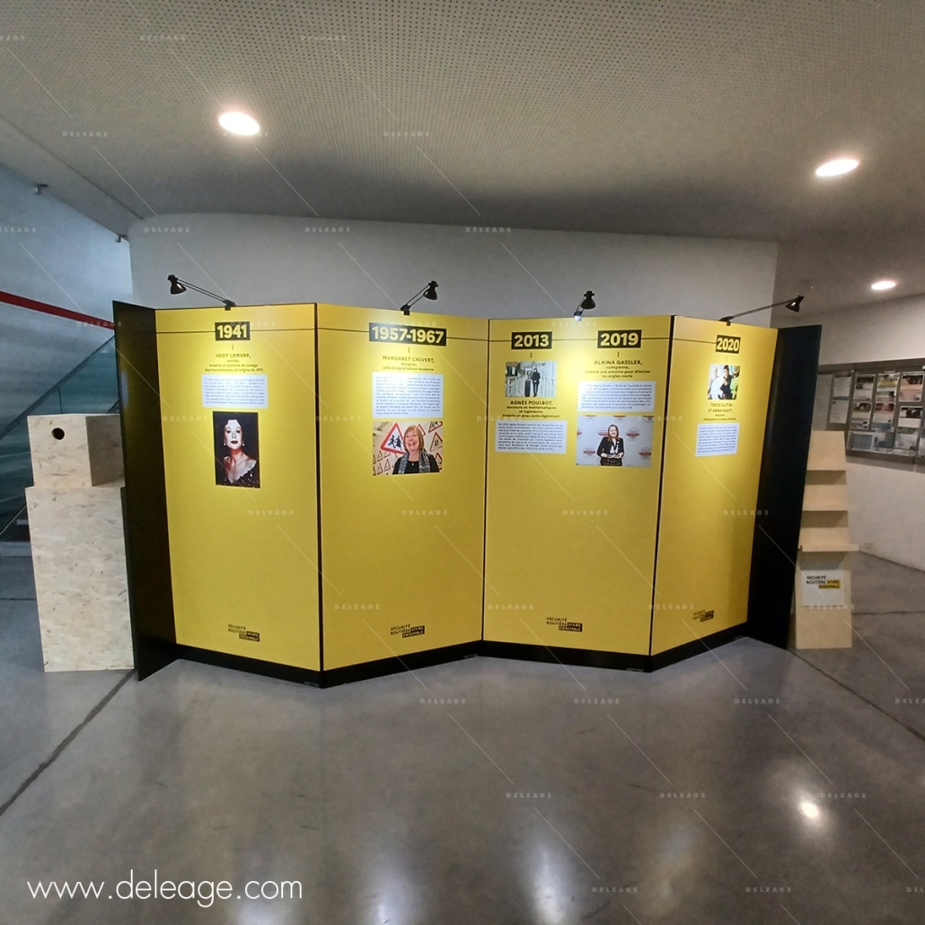 cloison-exposiion-avec-eclairage Cloison exposiion avec éclairage — EXPOSITION TEMPORAIRE : le choix stratégique du panneau ZIG ZAG