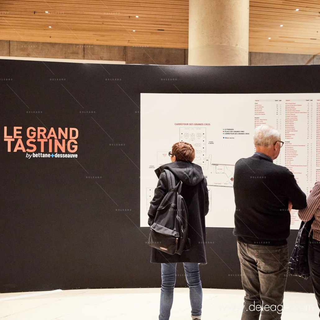 panneau-avec-la-liste-des-exposants Panneau avec la liste des exposants — 20 sur 20 pour la SIGNALETIQUE et la DECORATION du GRAND TASTING Paris