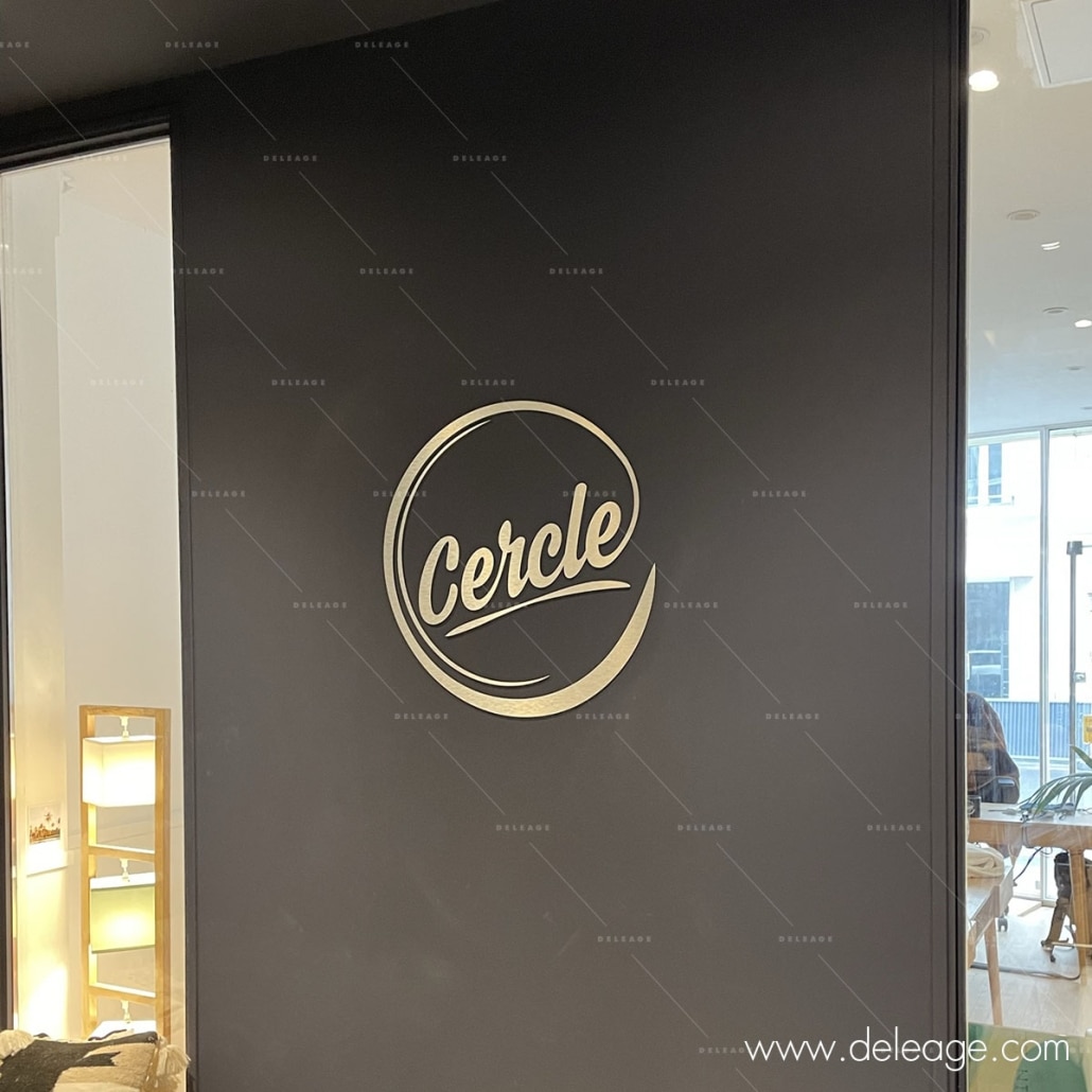logo-dibond-buttler-finish Logo Dibond buttler finish — Un LOGO CHIC pour le CERCLE MUSIQUE