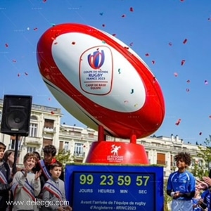 Ballon XXL avec affichage digital — En avant-première : Le BALLON GEANT de la coupe du monde de Rugby 2023