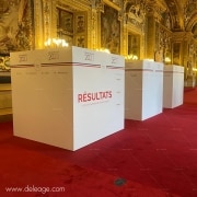 Location structure pour affichage resultat elections sur cloison cube