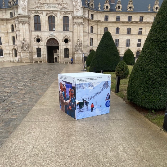 cube-exposition-exterieure Cube exposition extérieure