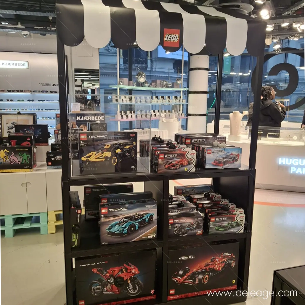 Comptoir PLV LEGO Technic – Installation Citadium Paris Comptoir LEGO Technic – PLV sur mesure Citadium