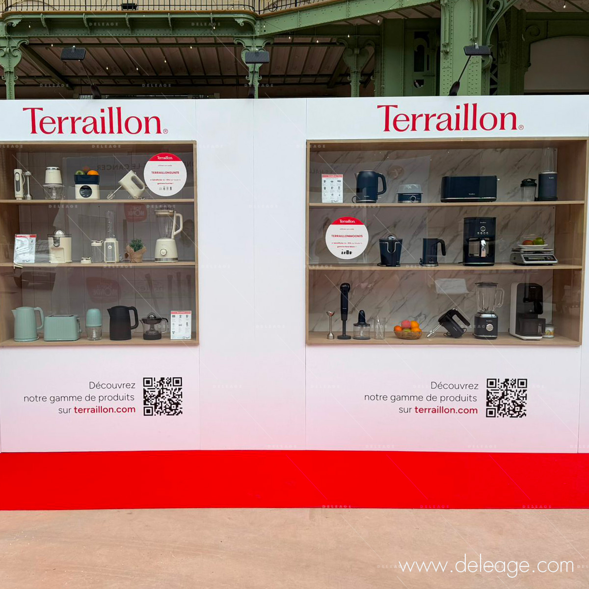 2-stand-terraillon-vitrine-securisee-gamme-cuisine.jpg Vitrines sécurisées du stand Terraillon présentant la gamme cuisine, salon Taste of Paris